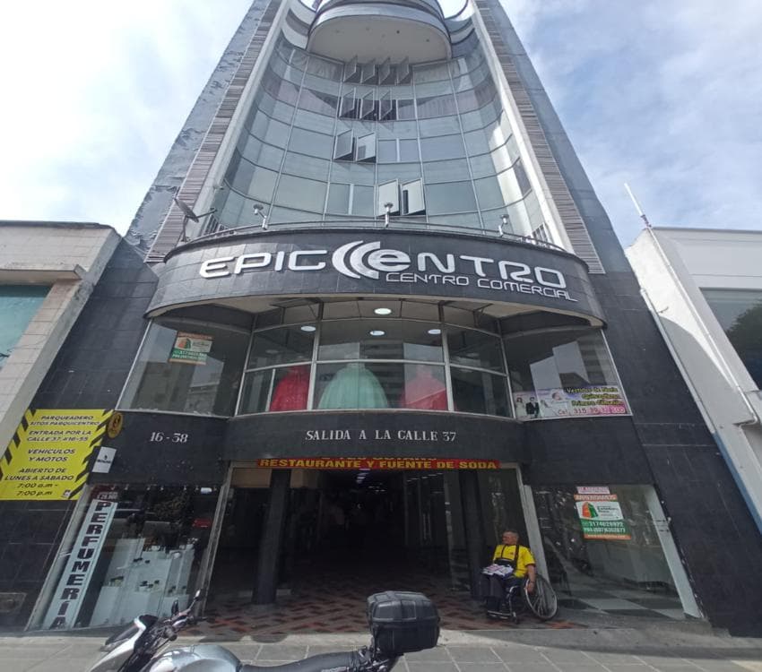LOCAL en ARRIENDO en CENTRO