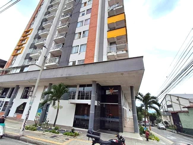 APARTAMENTO en ARRIENDO en CENTRO