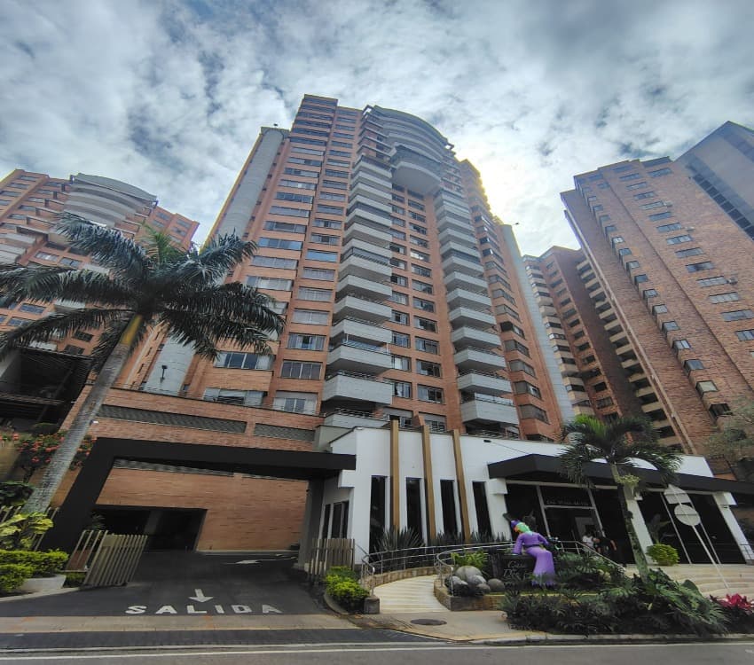 APARTAMENTO en ARRIENDO en CABECERA DEL LLANO