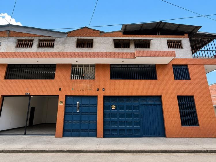 LOCAL en ARRIENDO en CENTRO