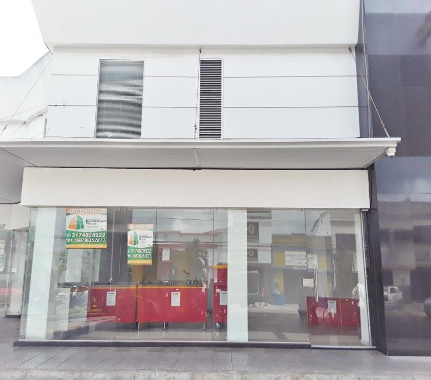 LOCAL en ARRIENDO en GRANADA