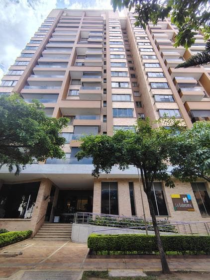 APARTAMENTO en ARRIENDO en CABECERA DEL LLANO