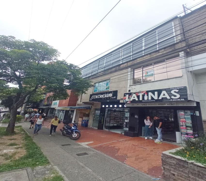 OFICINA en ARRIENDO en CABECERA