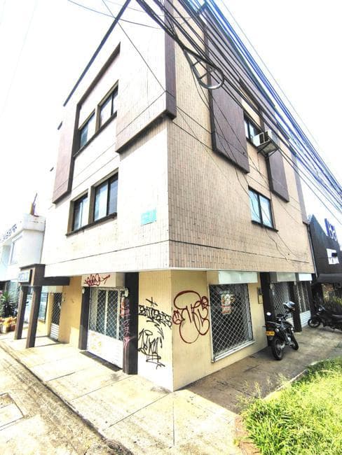 EDIFICIO en ARRIENDO en CABECERA