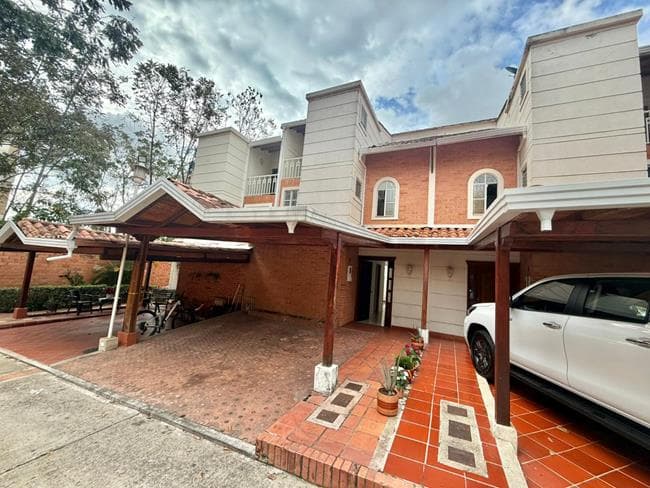 CASA en VENTA en VERSALLES (FLORIDA)
