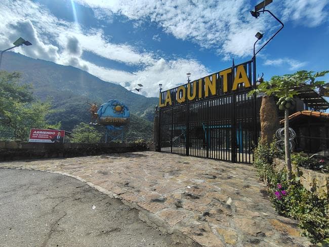 LOCAL en ARRIENDO en LOS CUROS