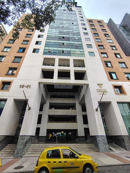 OFICINA en ARRIENDO en CENTRO