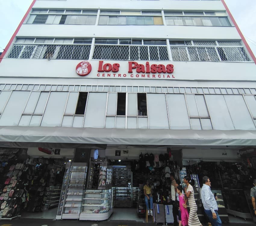 LOCAL en ARRIENDO en CENTRO