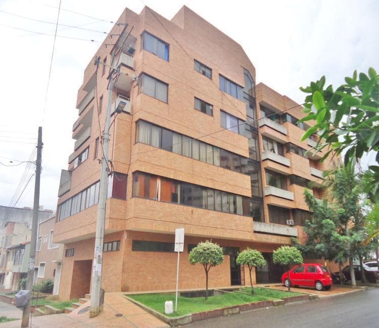 CONSULTORIO en ARRIENDO en LA AURORA